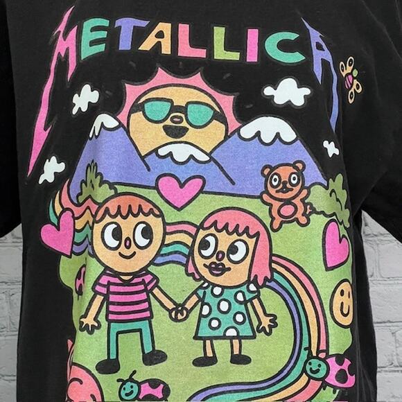 Metallica Black & Rainbow Colors Soft Faded Worn Crewneck T-Shirt Size Large - Picture 3 of 6